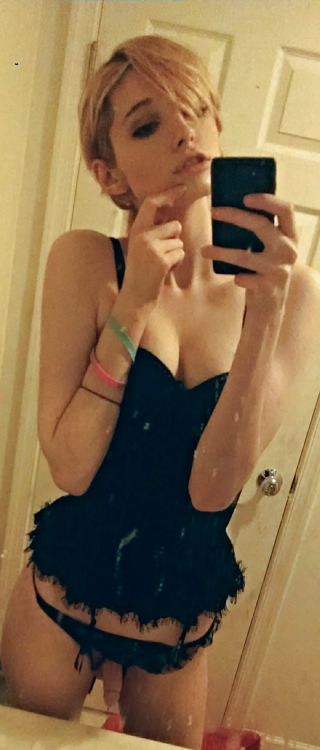 Sexy Trap Abby Doll Selfie 10 Pics Ts Craze
